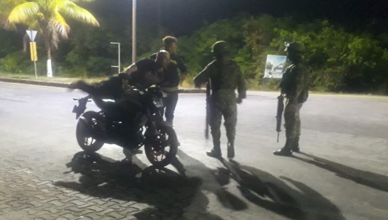 Par de narcomenudistas detenidos en Mahahual