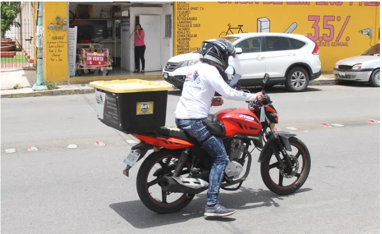 A partir de 2022, repartidores en moto pagarán $1000 al año para trabajar