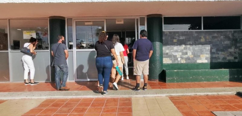Aplican dosis de Pfizer a menores amparados en Cancún