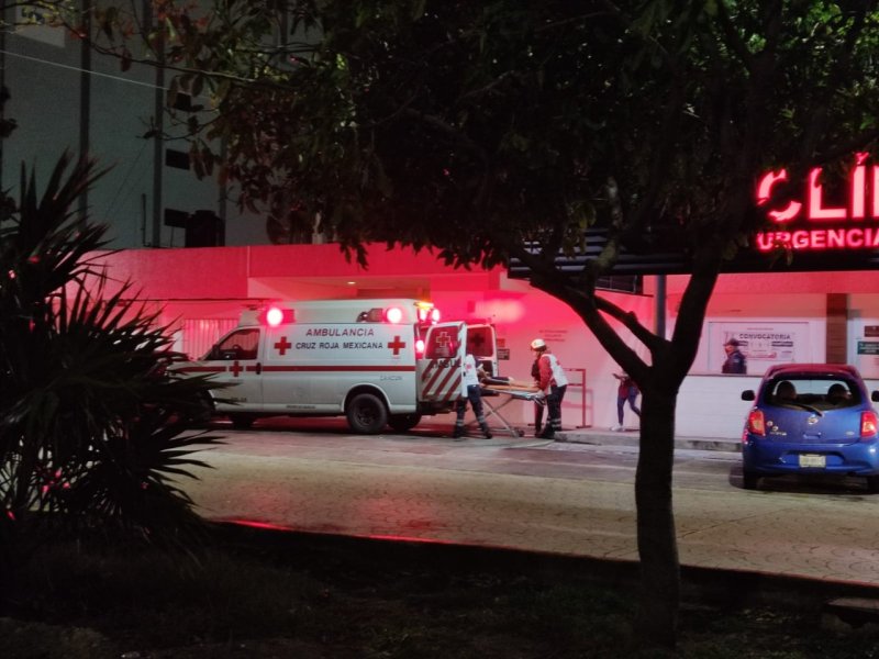 Asaltantes disparan contra 2 hombres
