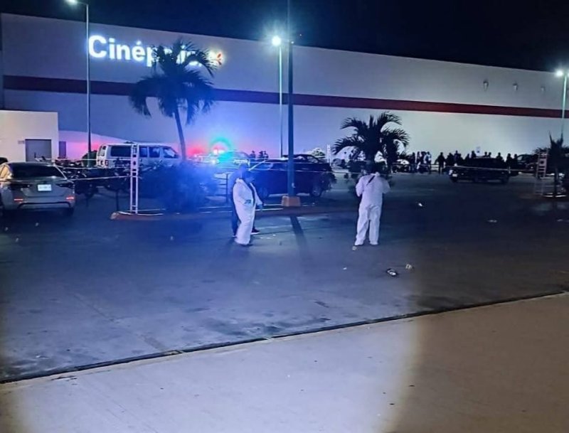 Ataque armado en Plaza Las Américas dejó un muerto y un herido grave
