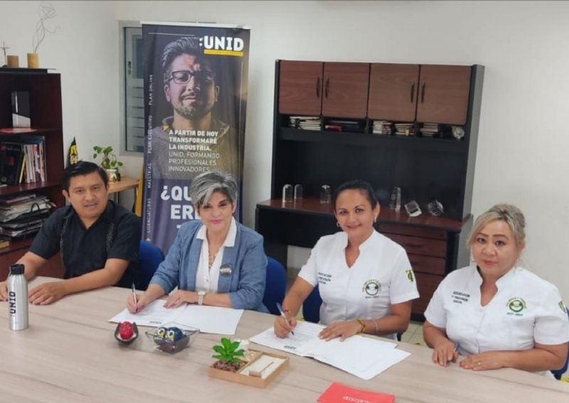 BECAS ESPECIALES PARA TAXISTAS DEL SINDICATO “ANDRÉS QUINTANA ROO” Y SUS FAMILIARES EN LA UNID.