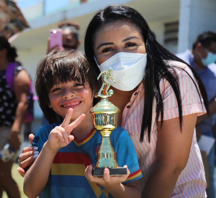 Blanca Merari Reafirma Su Compromiso Con Los Deportistas De Puerto Morelos