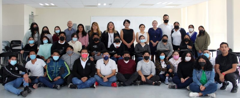 Capacita IQM a jóvenes para prevenir la violencia en el noviazgo