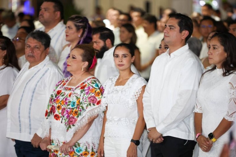 CELEBRA ANA PATY PERALTA 173 ANIVERSARIO DE LA FUNDACIÓN DE ISLA MUJERES