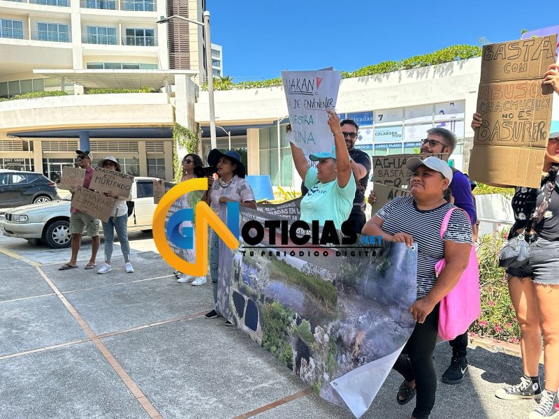 Ciudadanos y ambientalistas protestan contra Aguakan por daño ambiental en laguna Chacmochuc