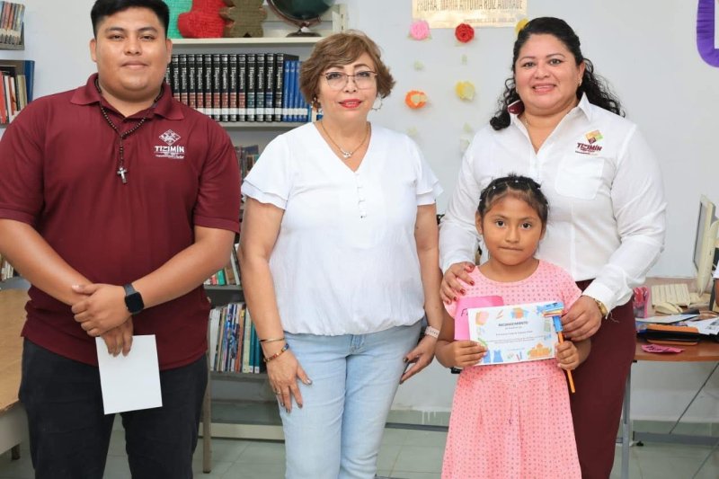 CLAUSURAN TALLERES DE LECTURA EN LA BIBLIOTECA MARÍA ANTONIA RUIZ ANDRADE.