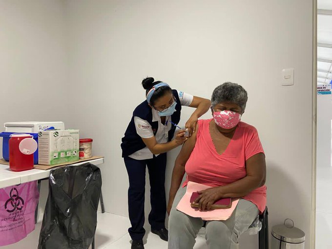 Comienza jornada de vacunación en Cancún