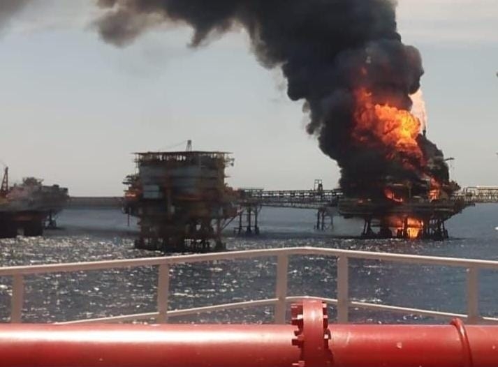 Confirman 5 muertos en explosión en plataforma de Campeche