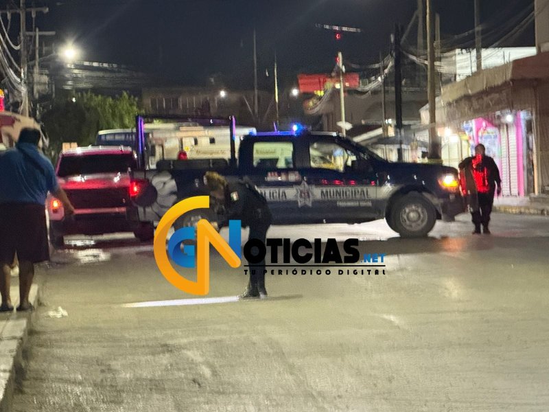 Desconocidos realizan detonaciones en plena avenida Tulum, se desconoce si hubo lesionados.