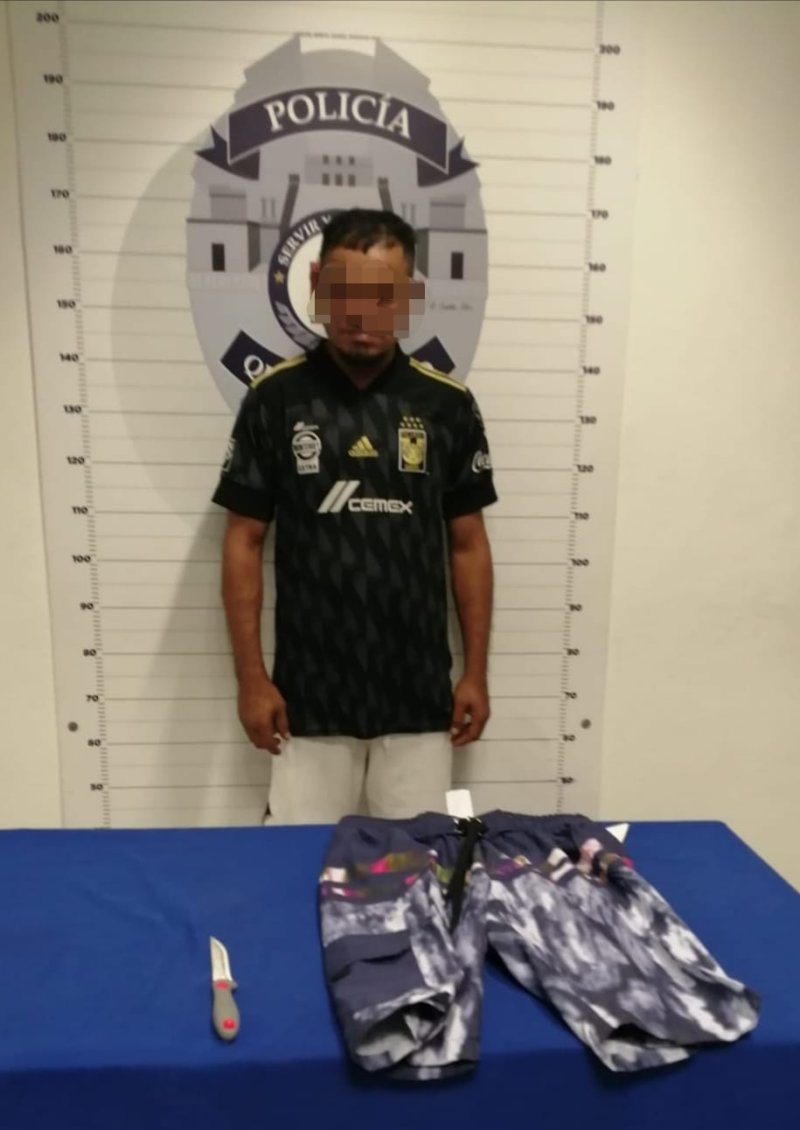 Detienen a sujeto que acuchilló a mujer en tienda de autoservicio en Cancún