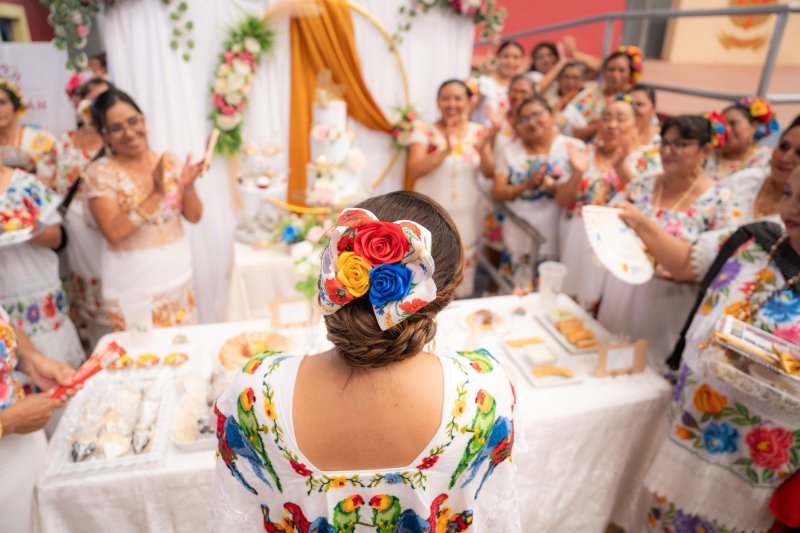 DIF Yucatán impulsa desarrollo y empoderamiento de más de 2,100 personas