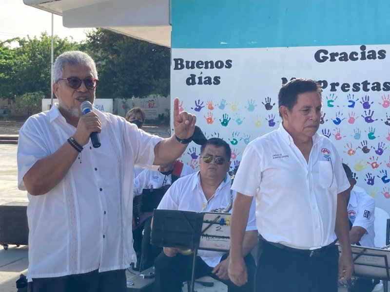 DISFRUTAN ALUMNOS DE LA PRIMARIA OXTANKAH DE CONCIERTO DIDÁCTICO