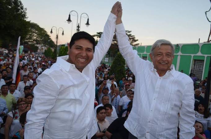 “El mariachi” de MORENA la nueva mafia del poder en INFONAVIT.