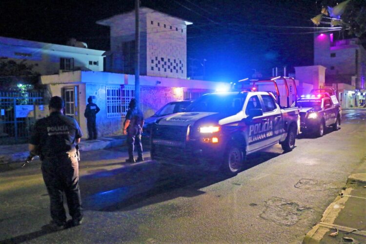 Encuentran restos calcinados en predio de la periferia de Cancún