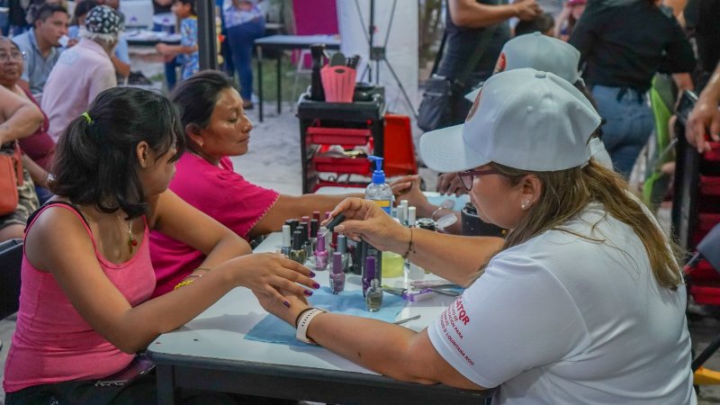 Fomenta IQJ el desarrollo juvenil y el reciclaje en las “Brigadas ICAT Cerca de Ti”