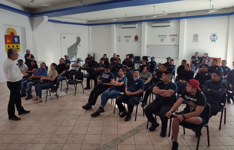 Fortalece SECOES acciones de capacitación entre las y los servidores públicos