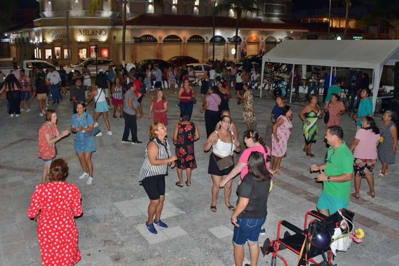 Fundación de Parques y Museos organiza una Cana al Aire para madres de familia