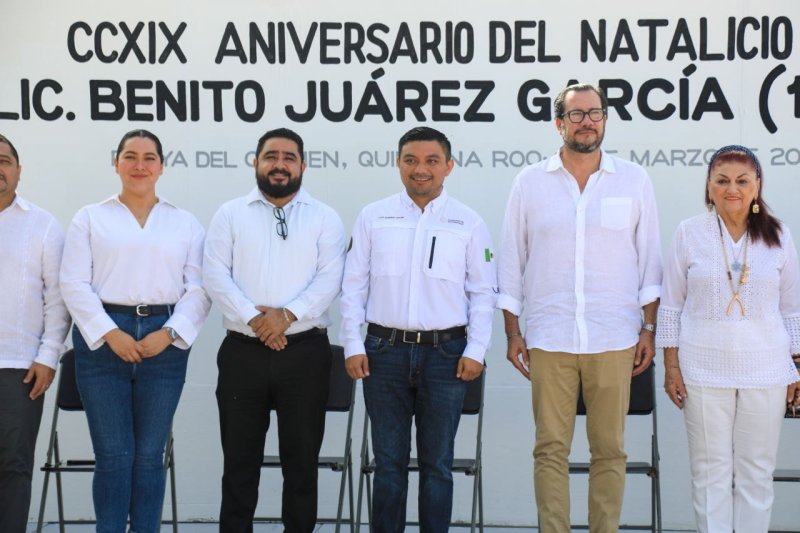 Gobierno de Playa del Carmen conmemora el 219 aniversario del natalicio de Benito Juárez