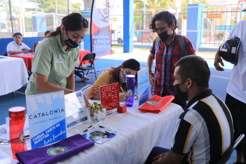 Gobierno municipal promueve el empleo de forma permanente