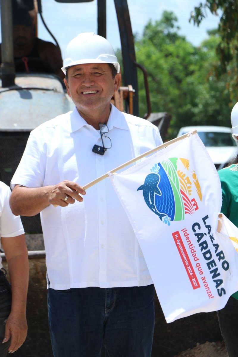 Inaugura Nivardo Mena millonario paquete de obras
