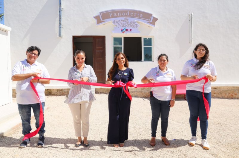 Inaugura Verónica Lezama panadería “La Familia” del DIF Quintana Roo