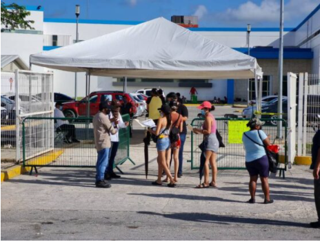 Inicia jornada de vacunación con poca afluencia de jóvenes en el Hospital general de Cancún
