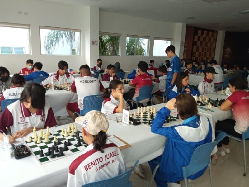 Intensa acción deportiva en la Zona Norte de Quintana Roo