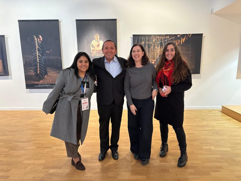 Invitan a Nivardo Mena para visitar Embajada mexicana en España