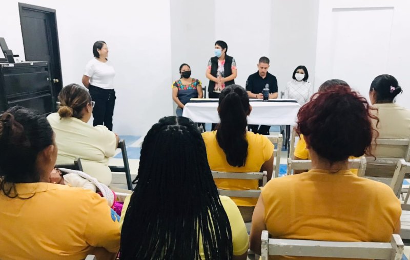IQM capacita a mujeres en situación de reclusión