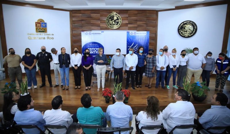 Lili Campos realiza “Estoy Contigo” para empresarios