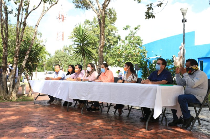 LLEVA ATENEA GÓMEZ SU CONFERENCIA SEMANAL DE SERVICIOS PÚBLICOS A RANCHO VIEJO