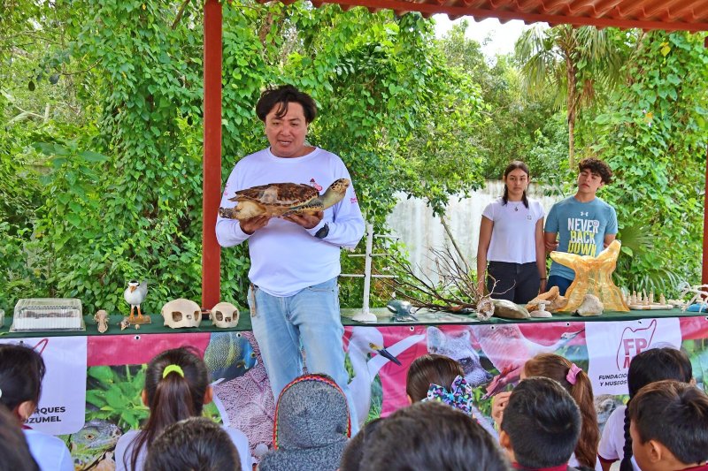 Lleva FPMC la “Semana de la Educación Ambiental” a cinco escuelas de Cozumel
