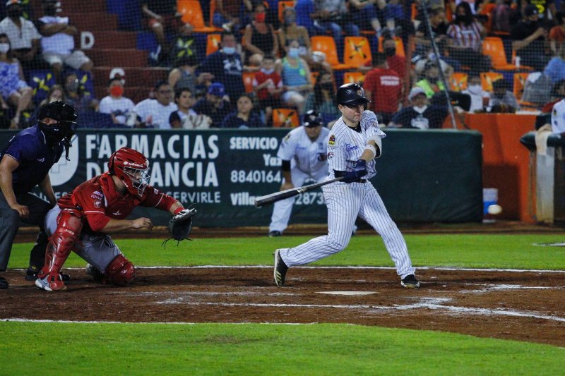 Los Diablos se quedan con el primero de la serie