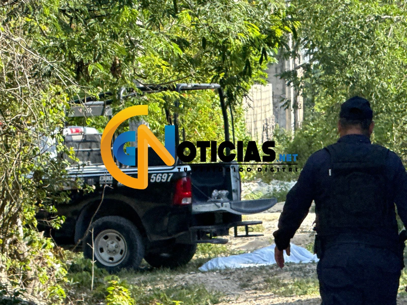 Los sicarios únicamente le dejaron descubierto unos “deditos” de un pie