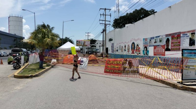 Madres Buscadoras se niegan a retirar plantón frente a Fiscalía