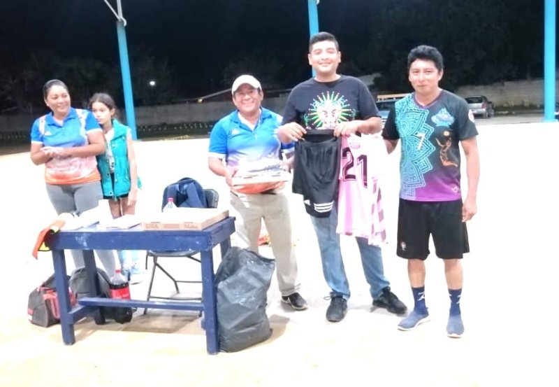 MÁS APOYOS AL DEPORTE CON ERIK BORGES YAM, AHORA EN VÓLEIBOL
