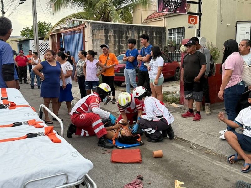 Mototaxista sin licencia atropella a ciclista en Villas del Mar; hay dos mujeres lesionadas