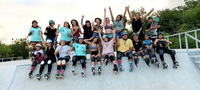 Niñas y Mujeres del “Kaan Kun Fest” patinaron en el Parque Cancún