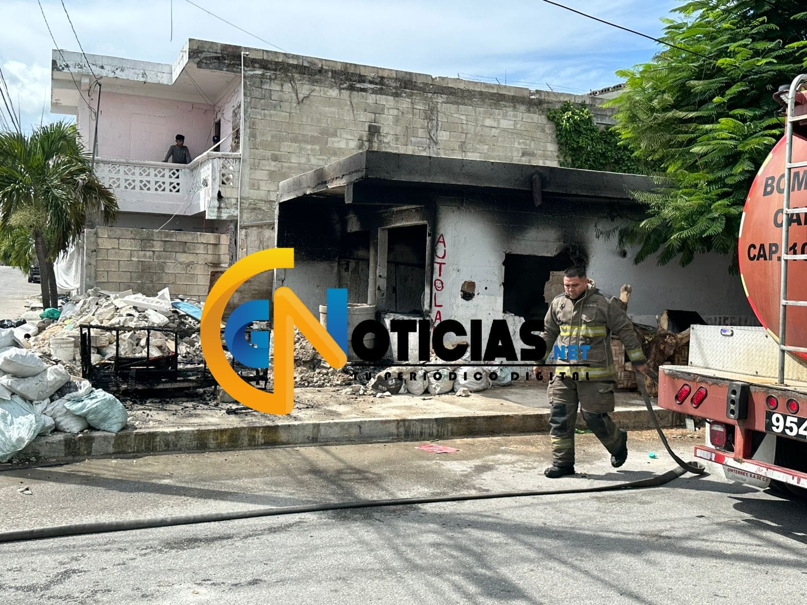 Un incendio registrado la tarde de este domingo en una vivienda abandonada ubicada en la Región 90
