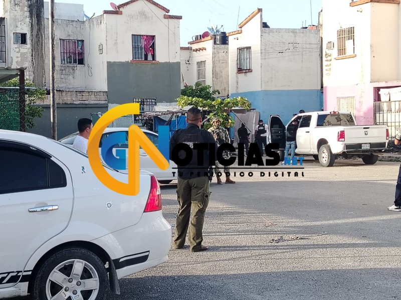 La tarde de este miércoles, un fuerte operativo fue desplegado en la Región 259, manzana 102, lote 9, del fraccionamiento Villas Otoch Paraíso