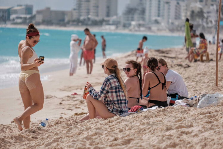 Gobierno de Estados Unidos sugiere a sus ciudadanos extremar precauciones al viajar a Quintana Roo