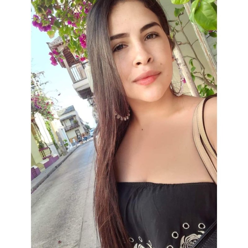 Turista colombiana ofrece mil dólares a quien entregué su pasaporte y otras pertenecías que le fueron robadas en el Mega Soriana