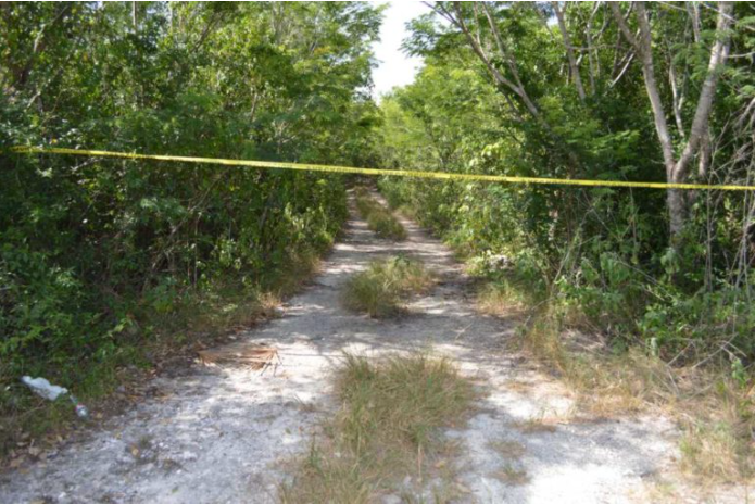 SEGUNDO ASESINATO DEL DÍA EN CANCÚN: Encuentran a una mujer embolsada en un camino de terracería de la Región 107