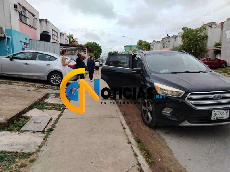 Un operativo encabezado por personal de la Fiscalía General del Estado se llevó a cabo en la Región 260, en el fraccionamiento Prado Norte