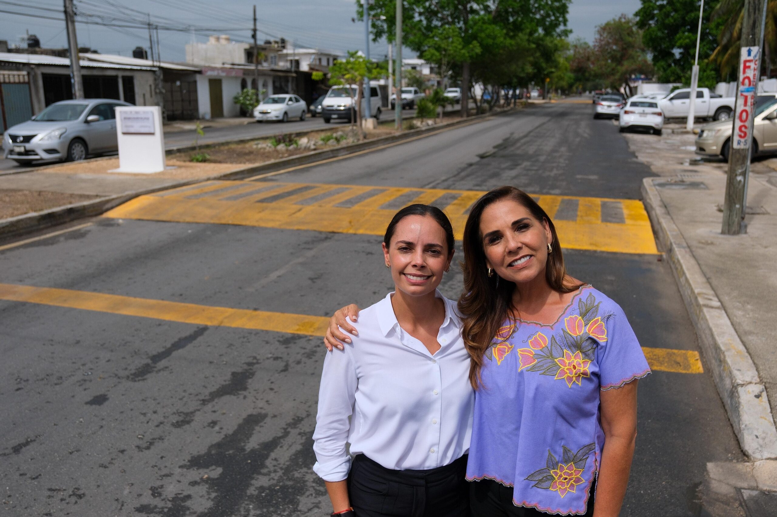 Mara Lezama y Ana Paty Peralta entregan obra de rehabilitación de la avenida Miguel Hidalgo de Cancún