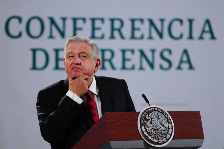 “Está optimista”: los vagos informes sobre la salud de AMLO contrastan con otros líderes mundiales que han enfermado de COVID-19