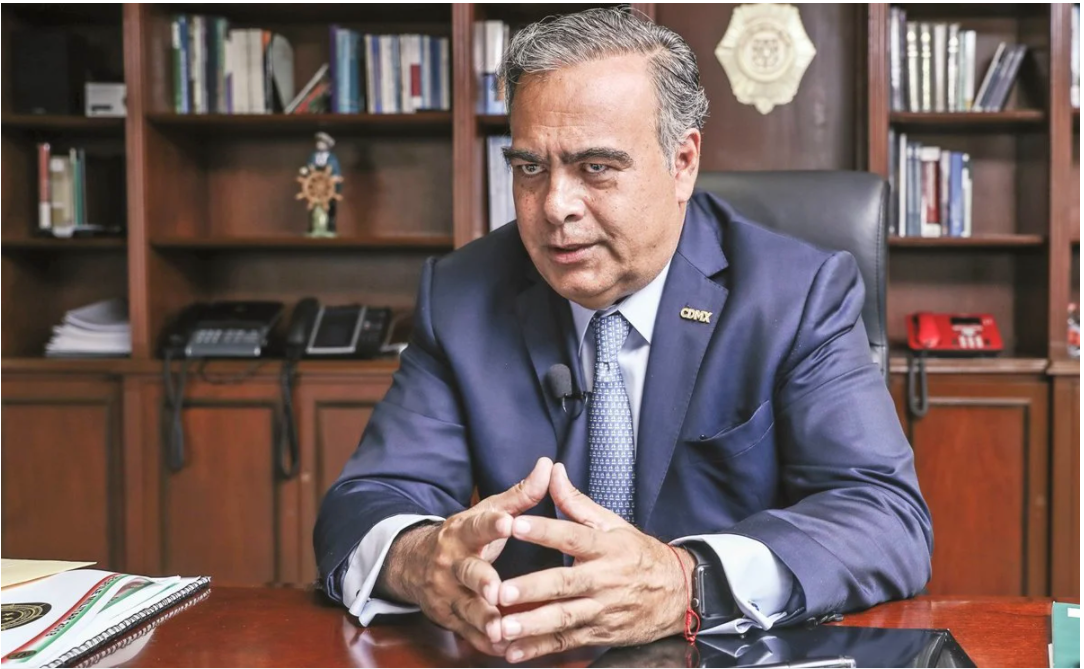 Es una venganza personal de Sheinbaum, dice Raymundo Collins sobre investigaciones en su contra
