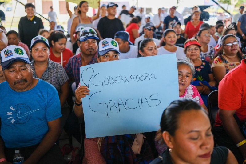 Entrega Mara Lezama maquinaria y silos herméticos a productores de maíz de Felipe Carrillo Puerto, José María Morelos, Bacalar y Othón P. Blanco