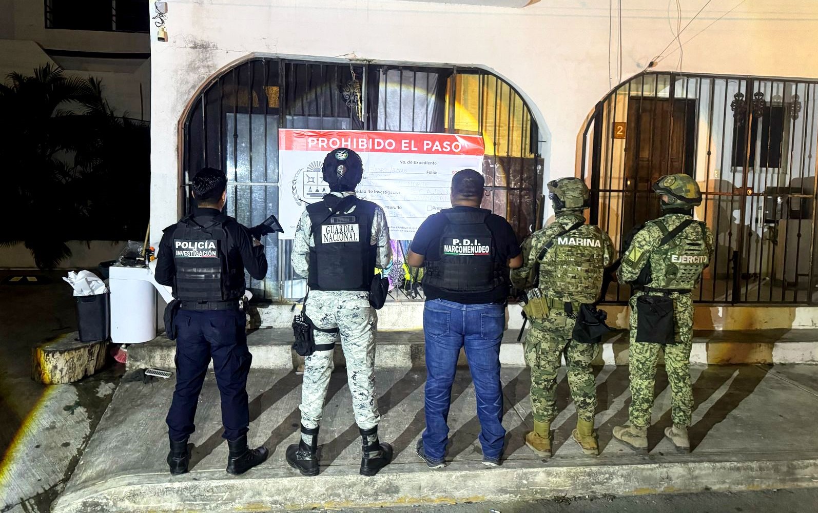 Detiene Grupo Interinstitucional a cuatro personas y asegura drogas y motocicletas robadas en tres cateos en Benito Juárez